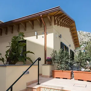 https://nonna-anna-rooms.sicilyhotelsitaly.net